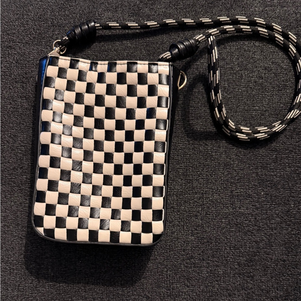 Universal Thread Black and Cream Checkered Crossbody Bag